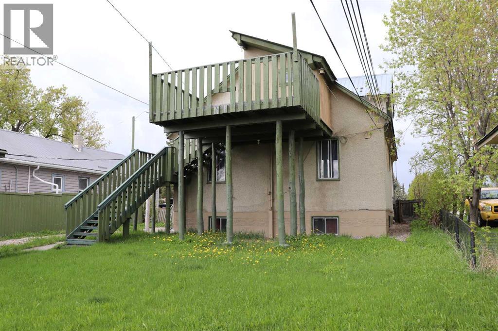 4723 5 Avenue - 3