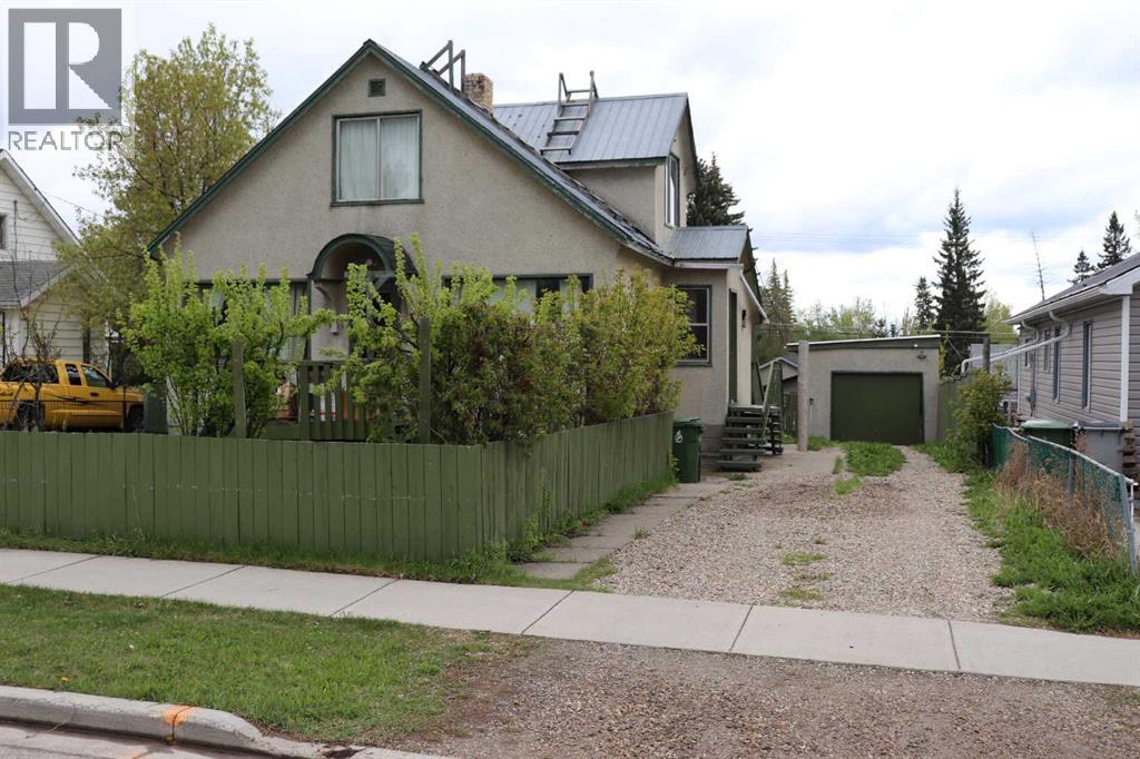 4723 5 Avenue - 1