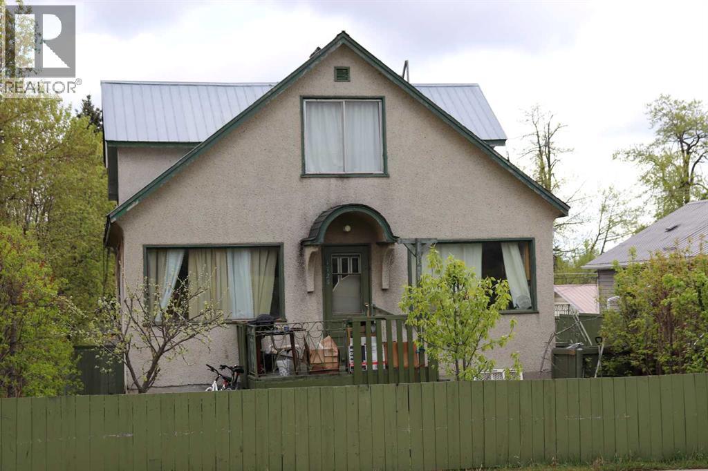 4723 5 Avenue - 13