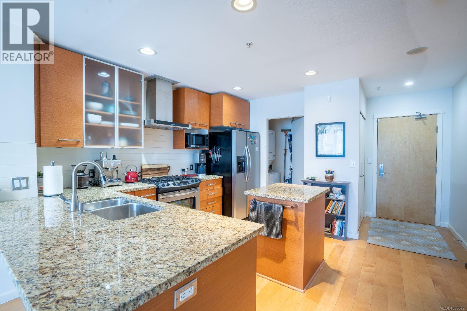 504 38 Front St, Nanaimo