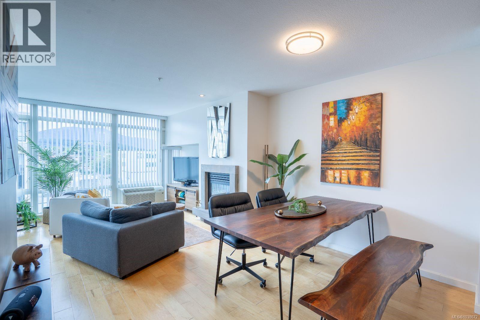 504 38 Front St, Nanaimo