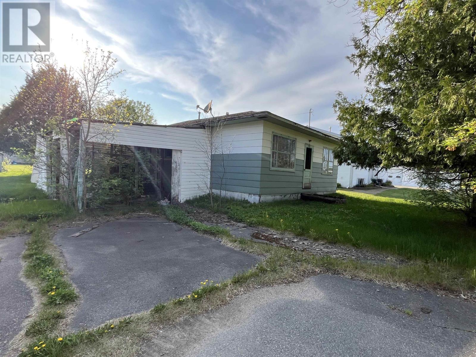 126 White St. - 1