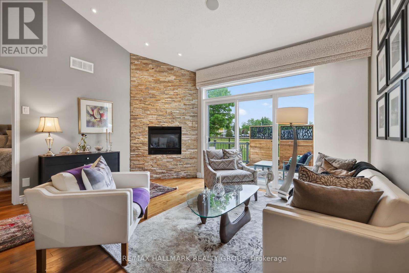 912 EASTBORO AVENUE - 15