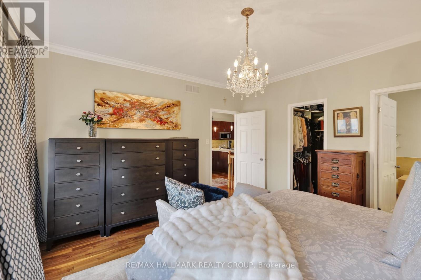 912 EASTBORO AVENUE - 18