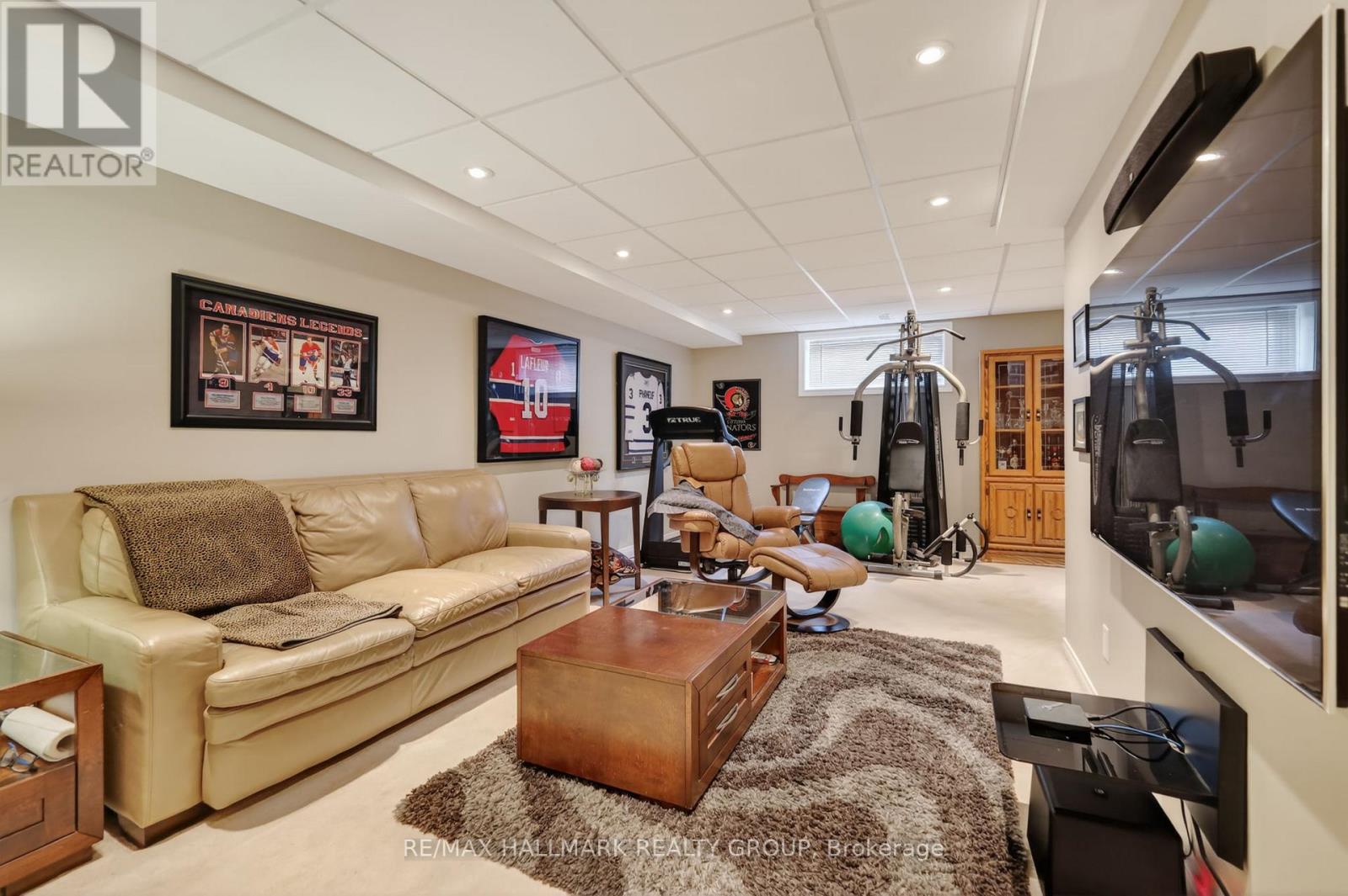 912 EASTBORO AVENUE - 27