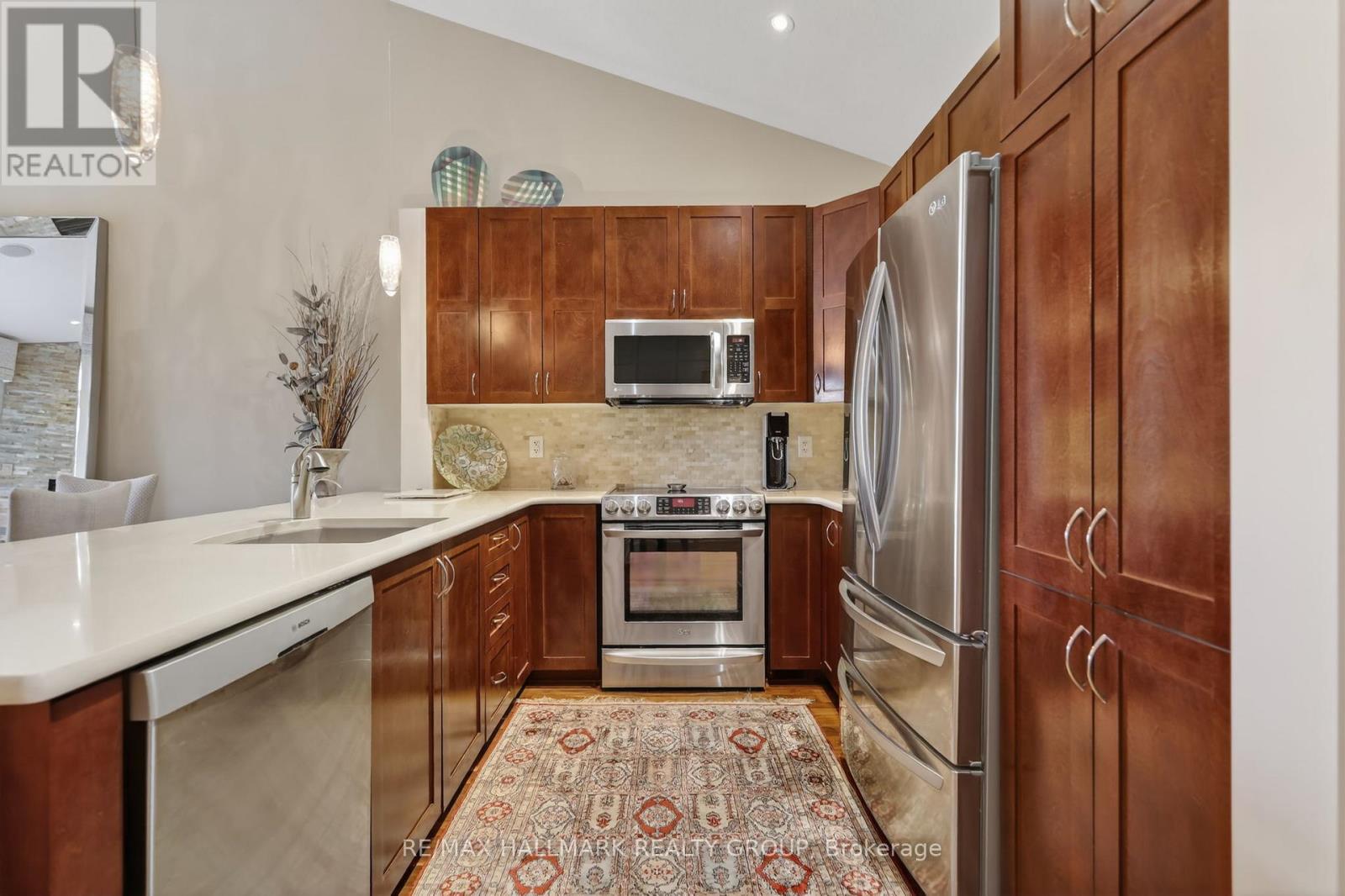 912 EASTBORO AVENUE - 6