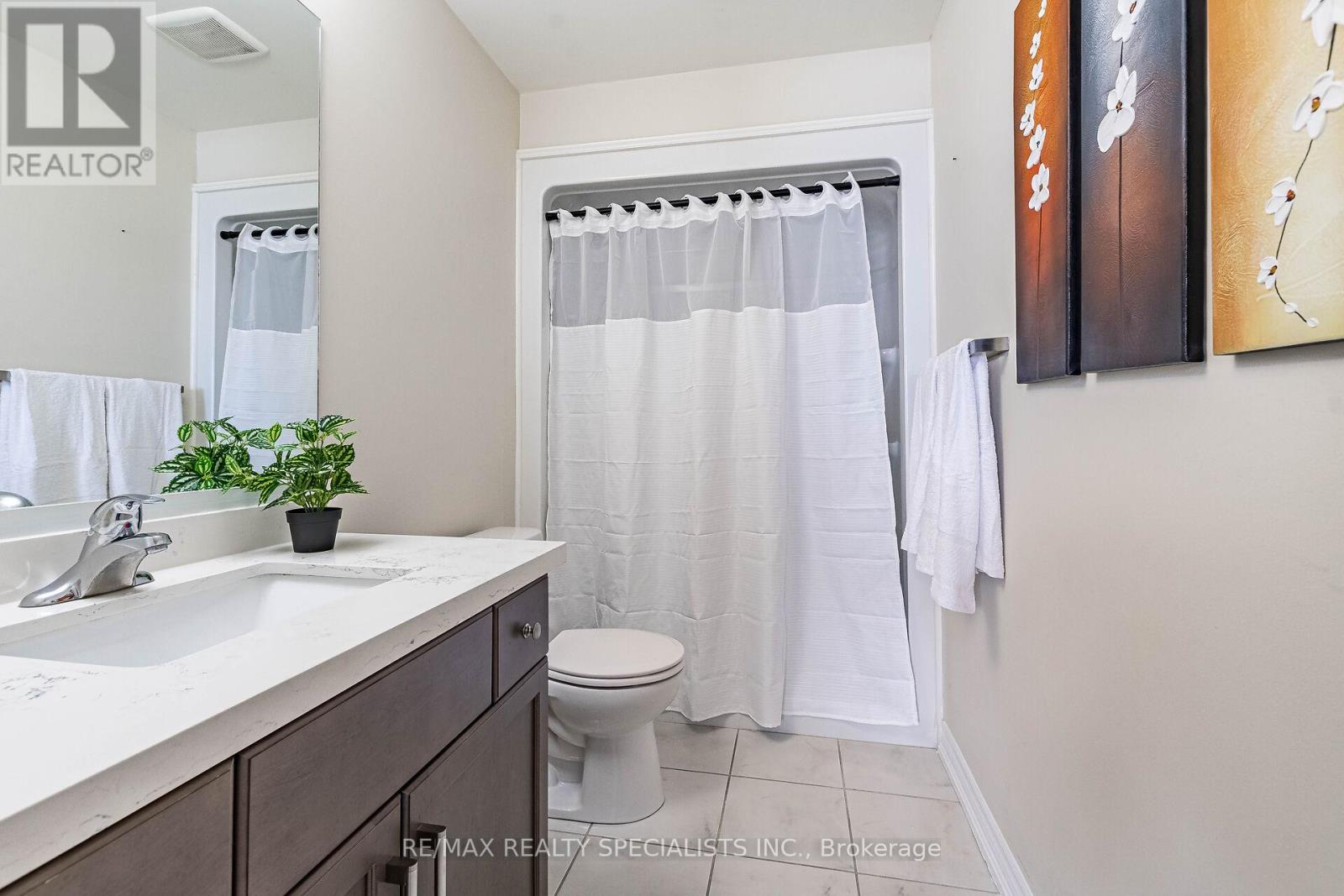 #221 640 SAUVE STREET - 22