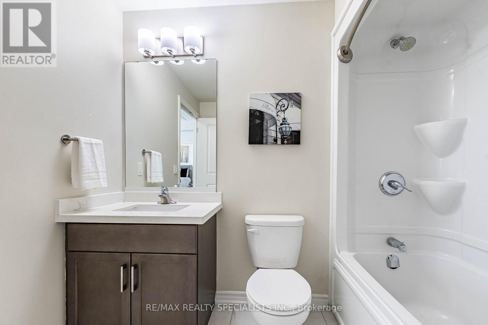 #221 640 SAUVE STREET - 27
