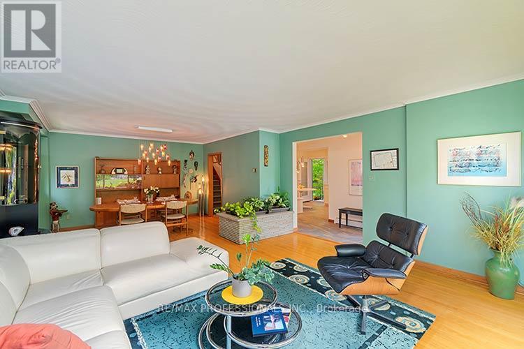 7 CHERRY POST CRESCENT - 10
