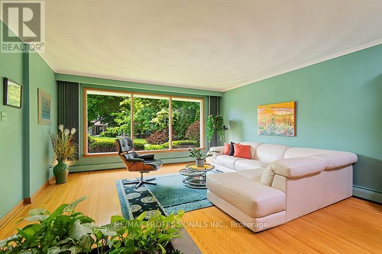 7 CHERRY POST CRESCENT - 11