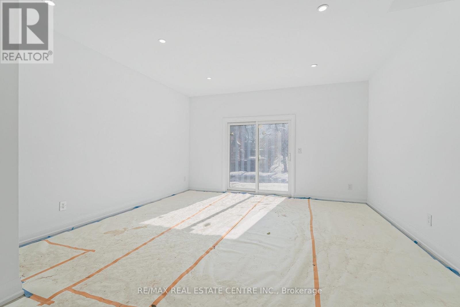 17 JAMES STREET - 14