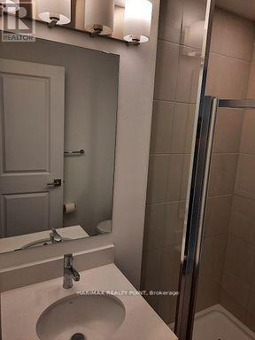 #8 4015 HICKORY DRIVE - 26