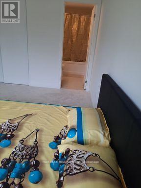 #8 4015 HICKORY DRIVE - 28