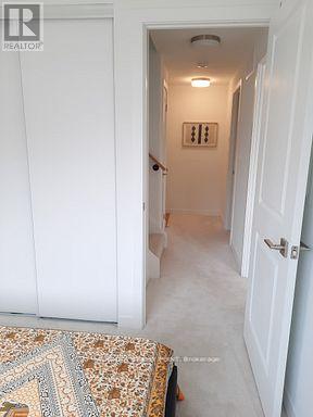 #8 4015 HICKORY DRIVE - 33