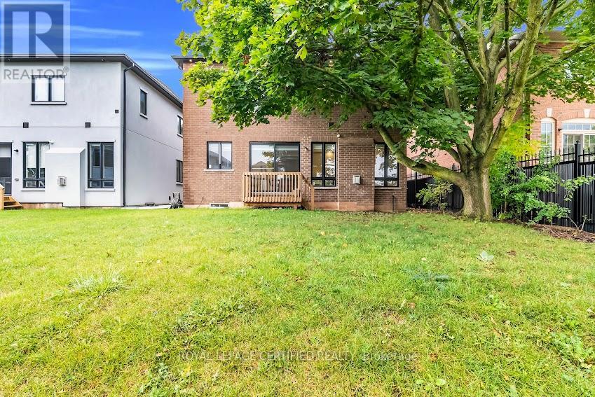 185 BURLOAK DRIVE - 25