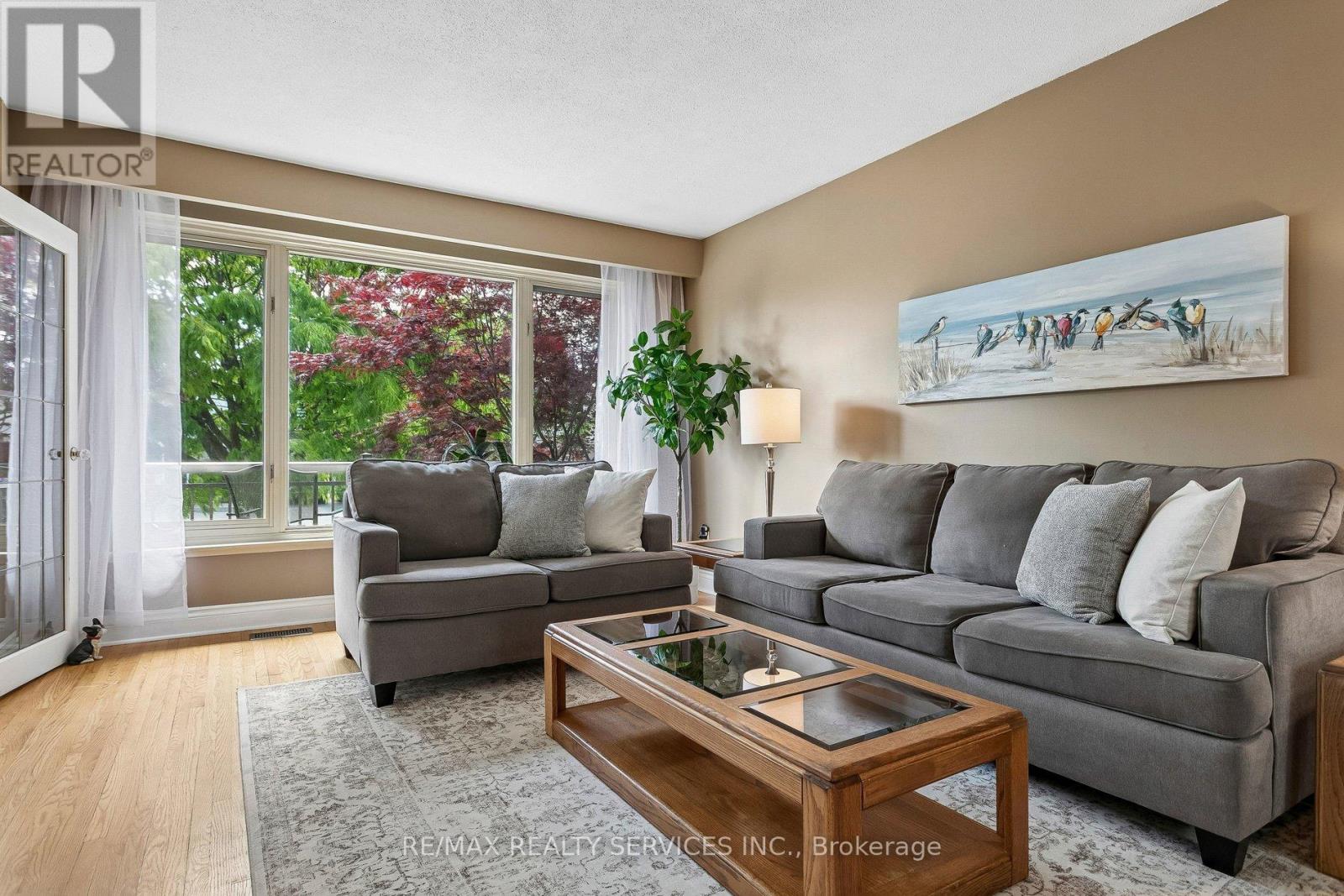 42 WATSON CRESCENT - 9