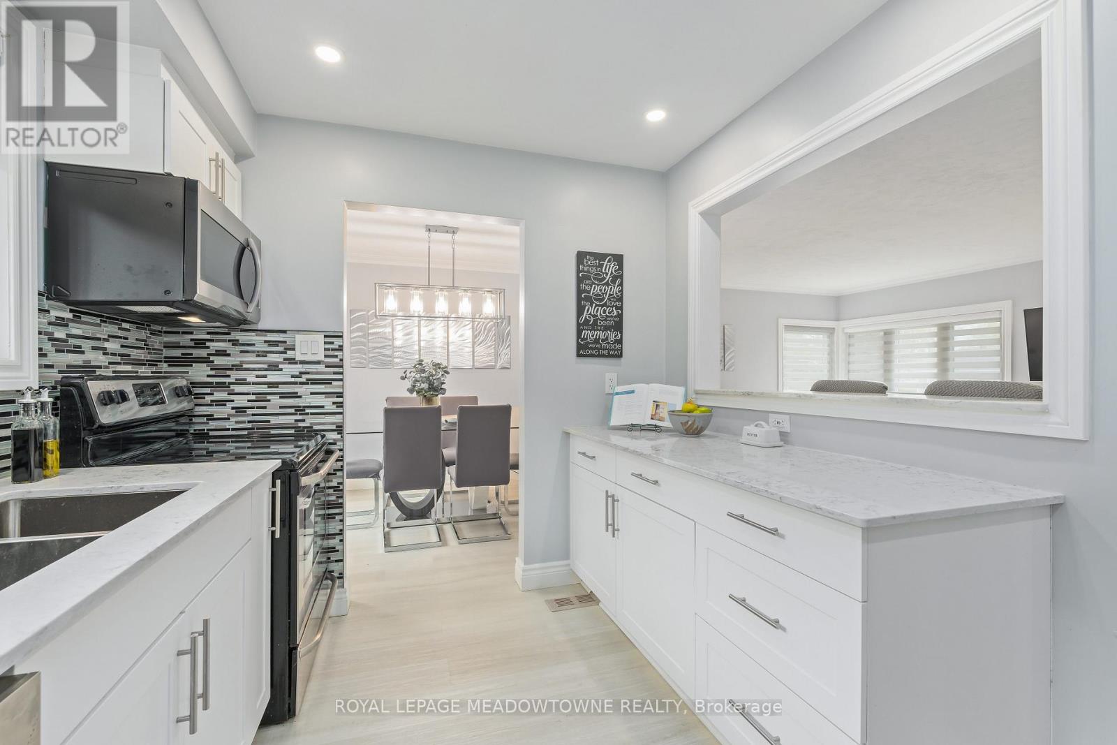 24 GOWER ROAD - 16