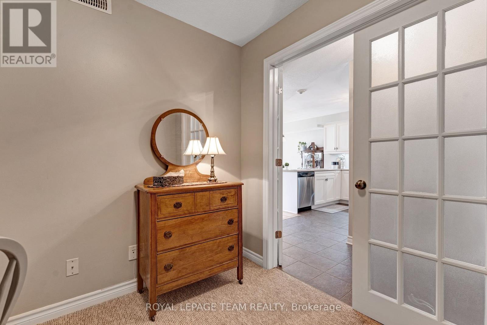 #209 398 VAN BUREN STREET - 5