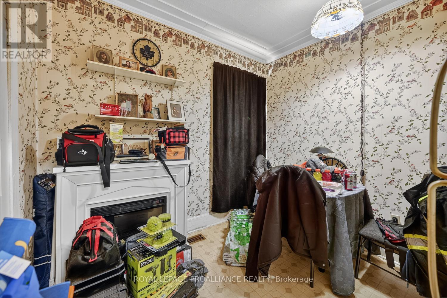 58 ABBOTT STREET - 10