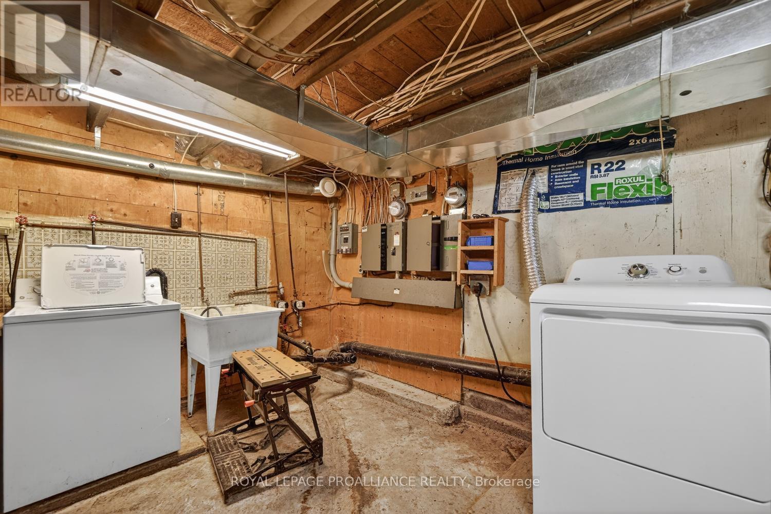 58 ABBOTT STREET - 16