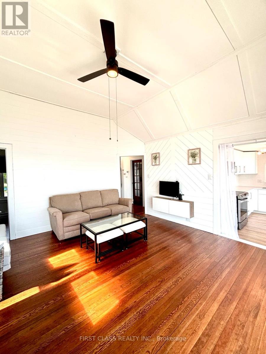 11853 LAKESHORE ROAD - 13