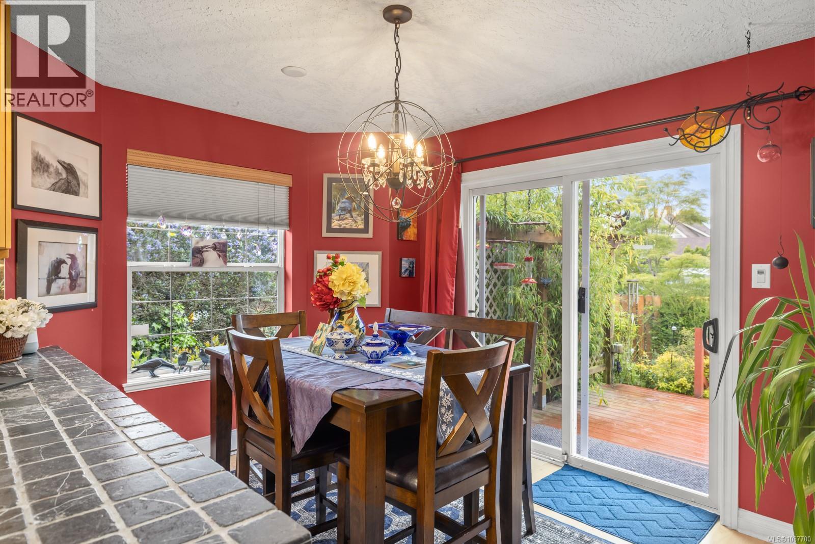 2902 Irma St, Victoria