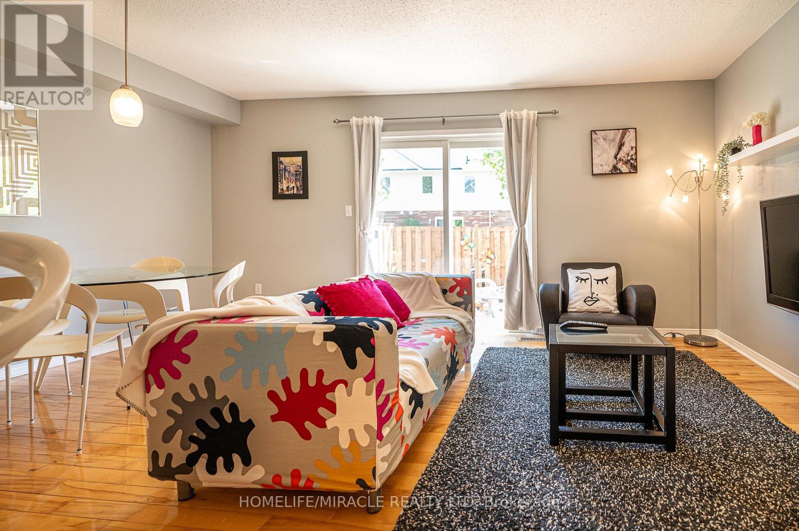 #55 151 CLAIRFIELDS DRIVE E - 19