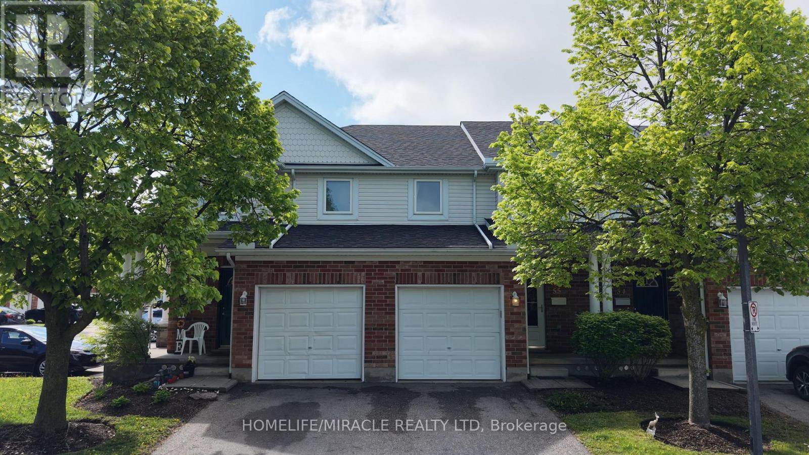 #55 151 CLAIRFIELDS DRIVE E - 2