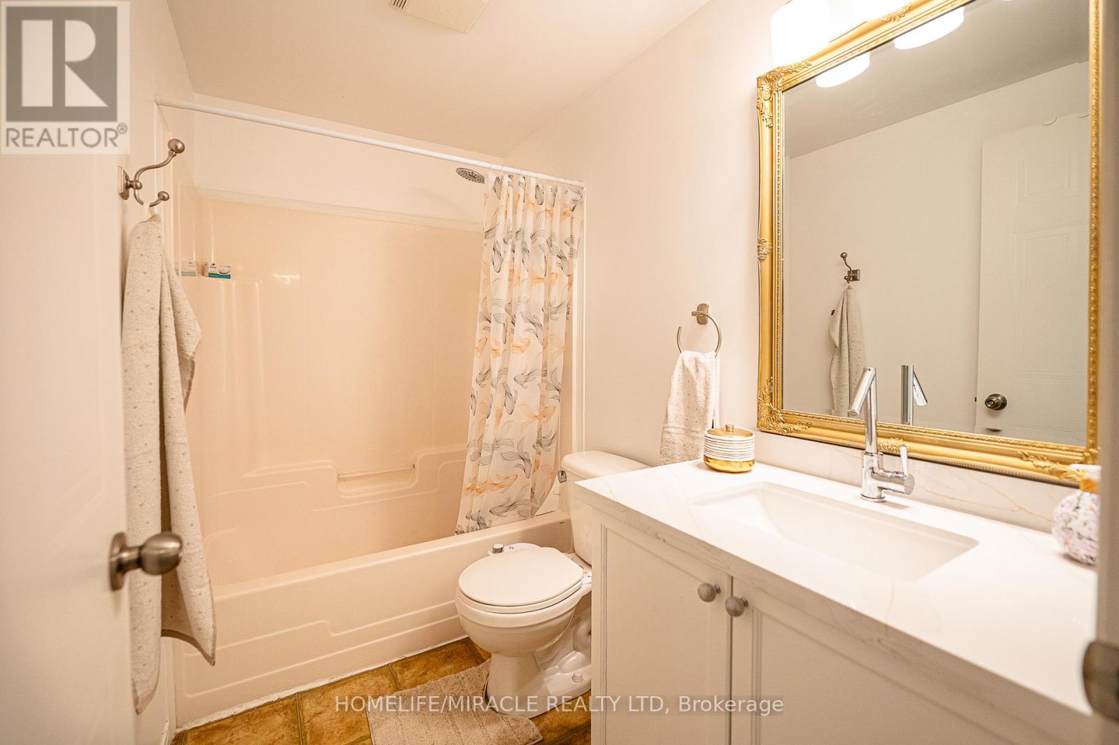 #55 151 CLAIRFIELDS DRIVE E - 25