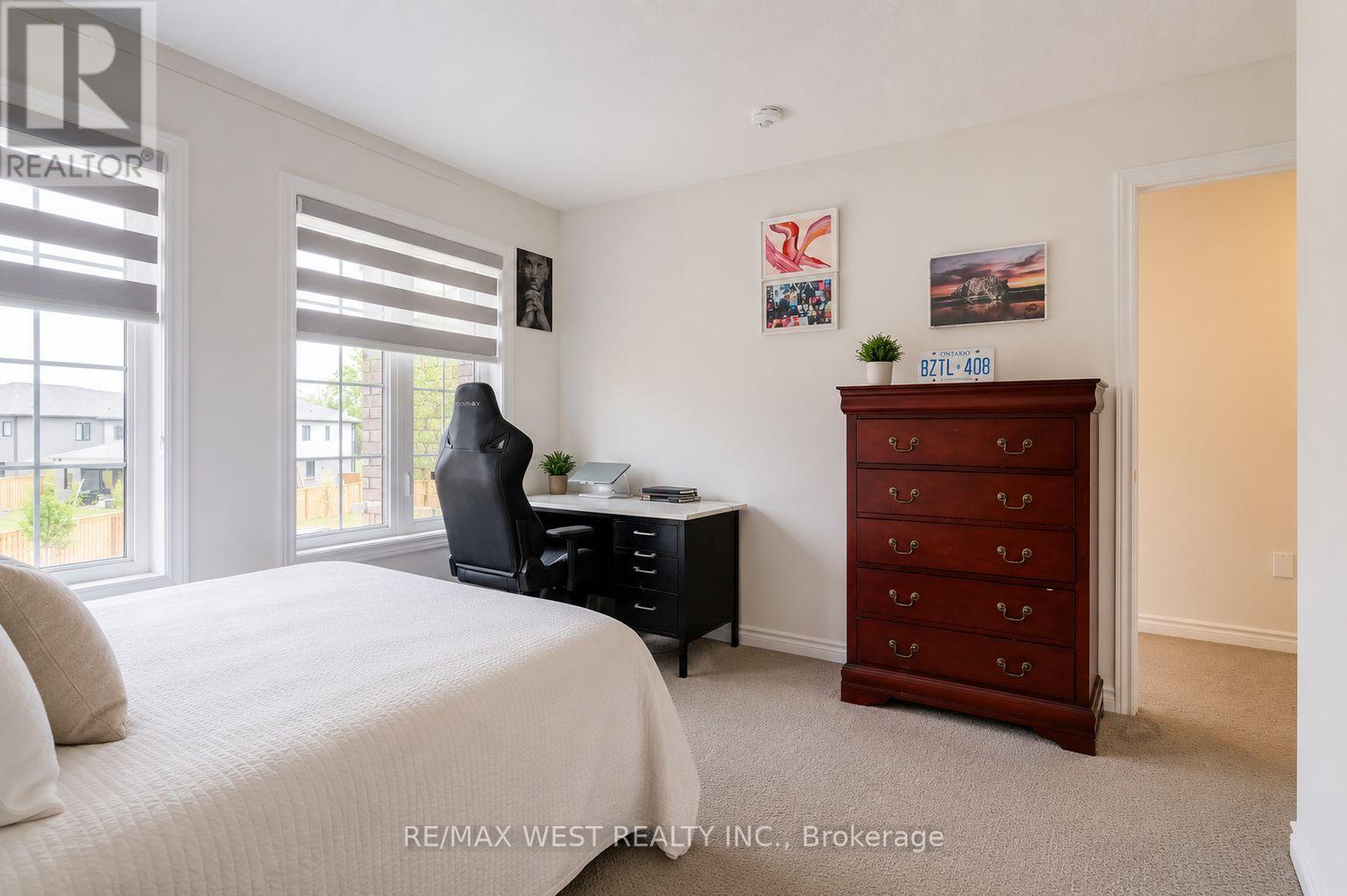 35 GILHAM WAY - 17