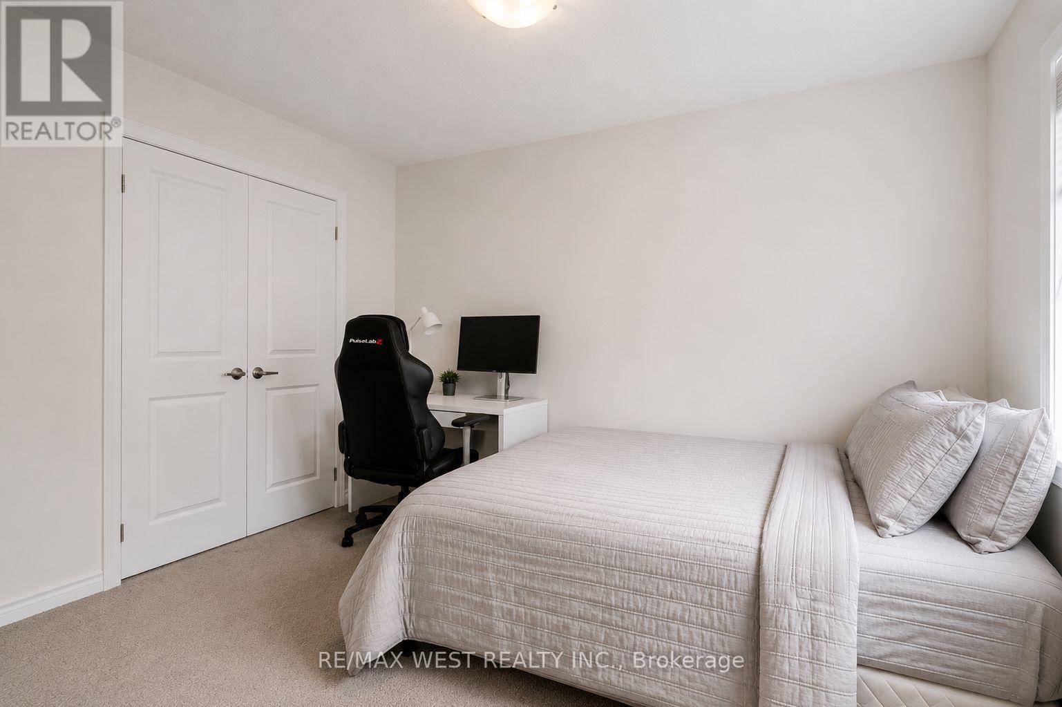 35 GILHAM WAY - 26