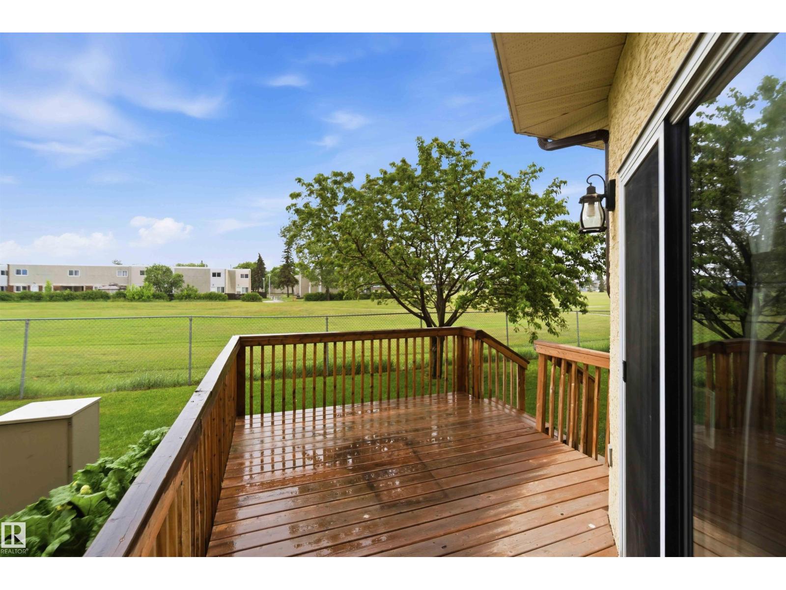 #9 3811 85 ST NW - 30