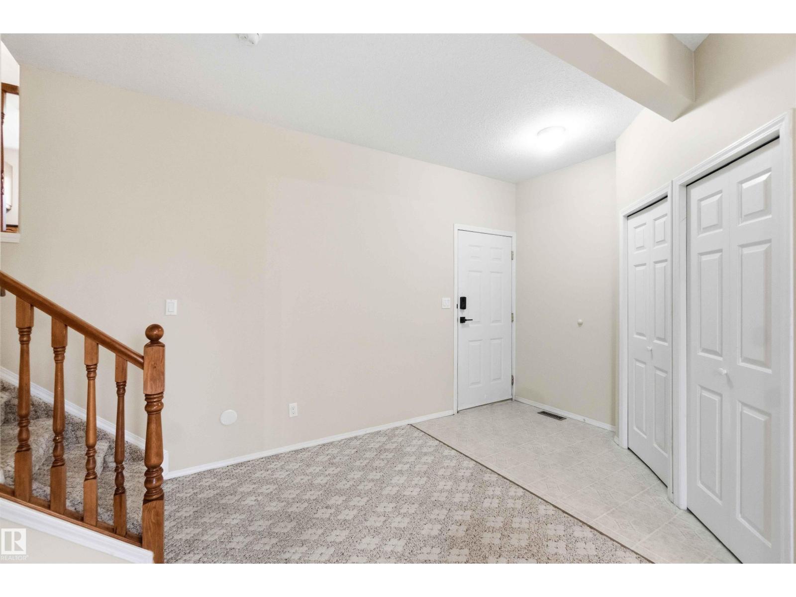 #9 3811 85 ST NW - 8