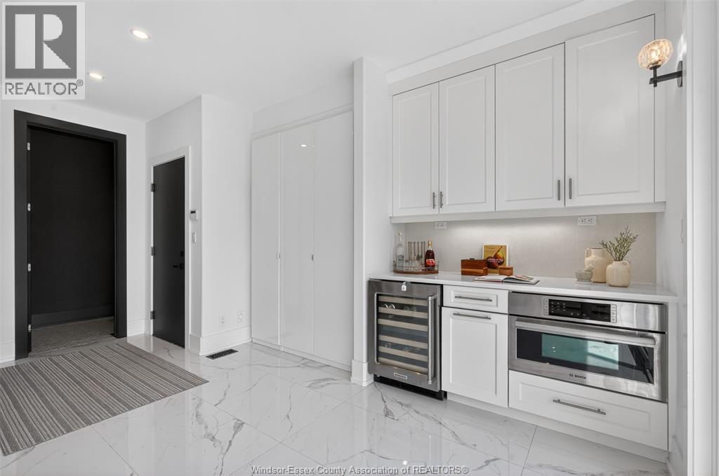 3889 ST FRANCIS CRESCENT - 21