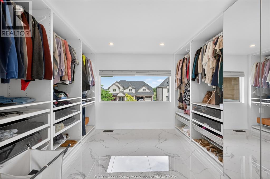 3889 ST FRANCIS CRESCENT - 30