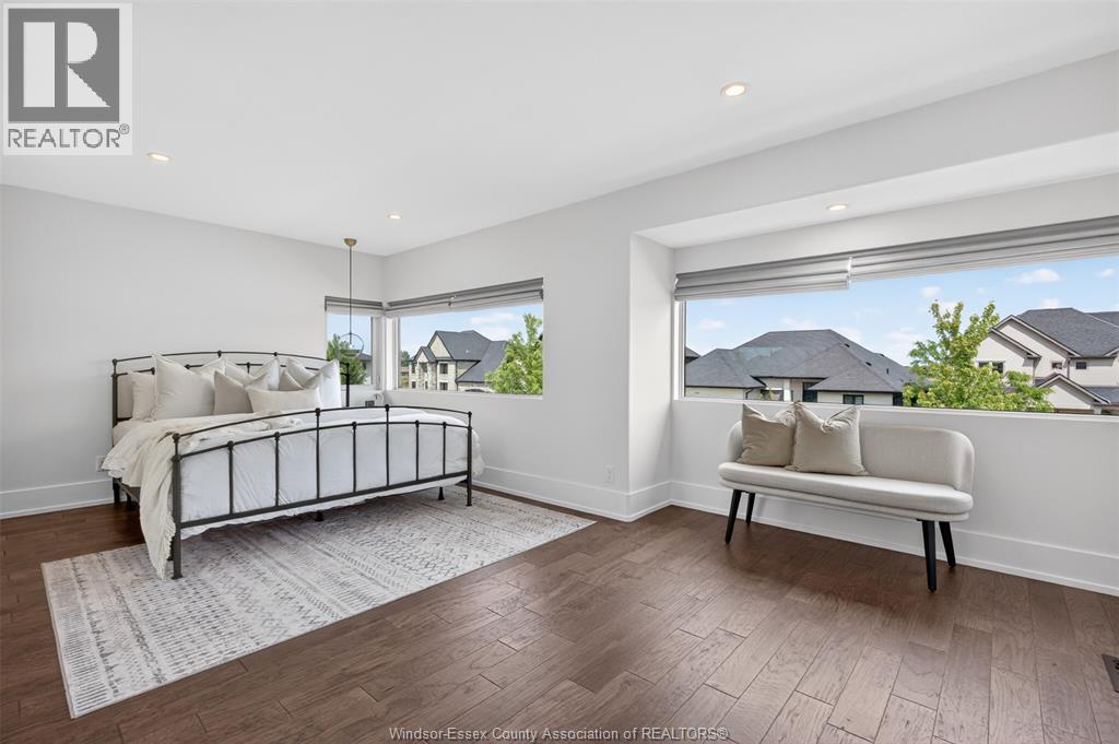 3889 ST FRANCIS CRESCENT - 31