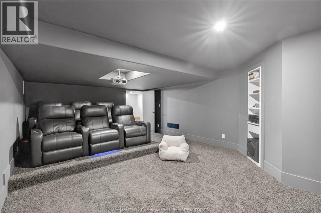 3889 ST FRANCIS CRESCENT - 42