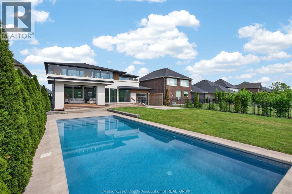 3889 ST FRANCIS CRESCENT - 46