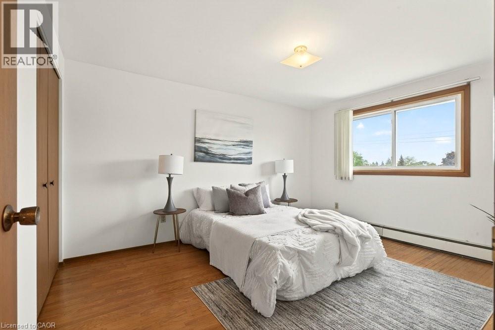 134 GREENINGDON Drive - 12