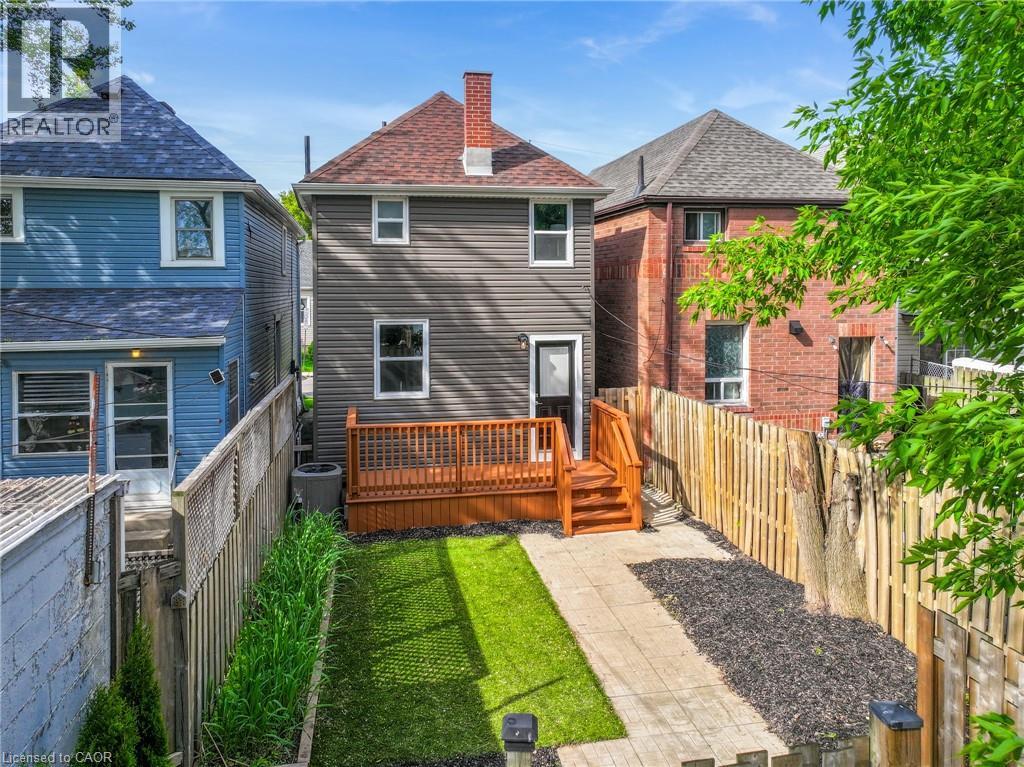 36 FRANCIS Street - 19