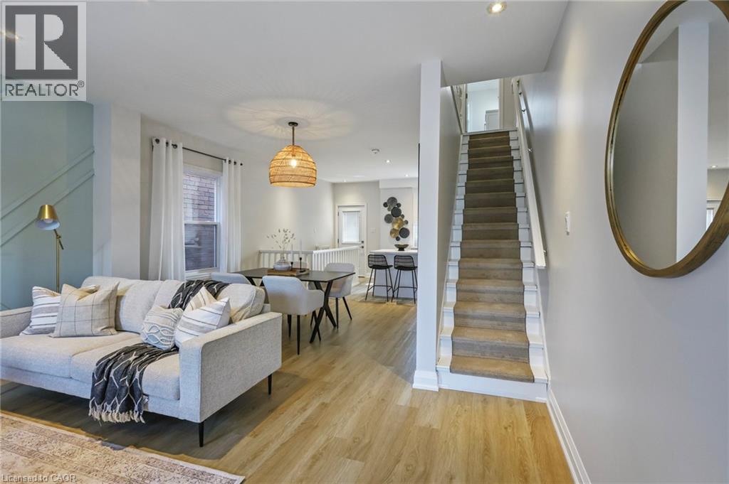 36 FRANCIS Street - Image 3