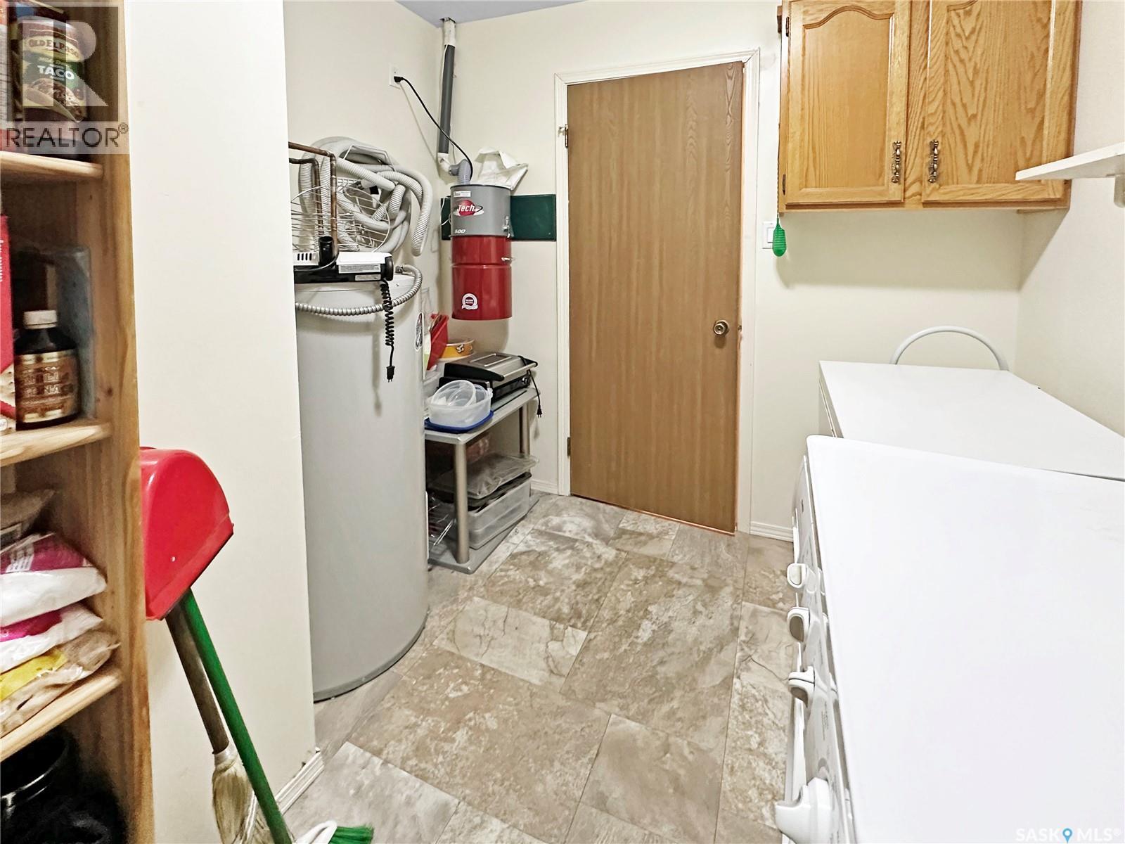 #A1 532 River STREET - 25