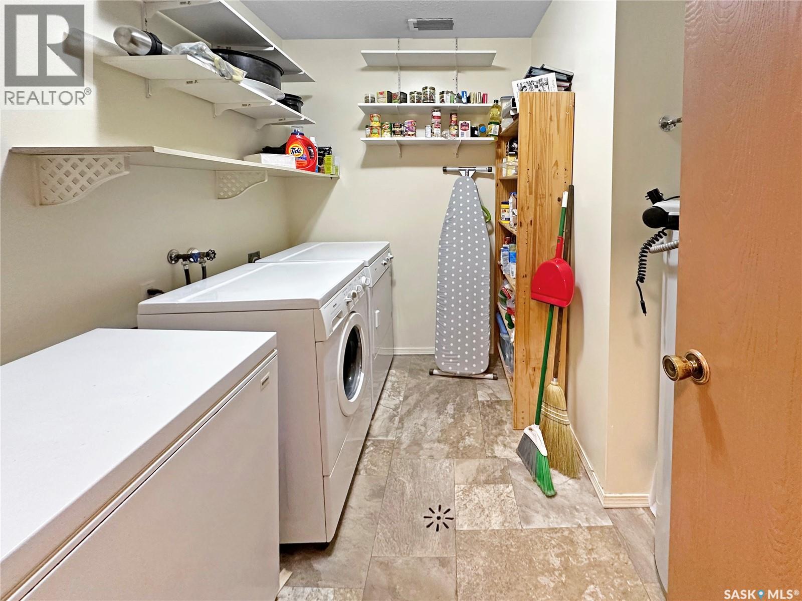#A1 532 River STREET - 24