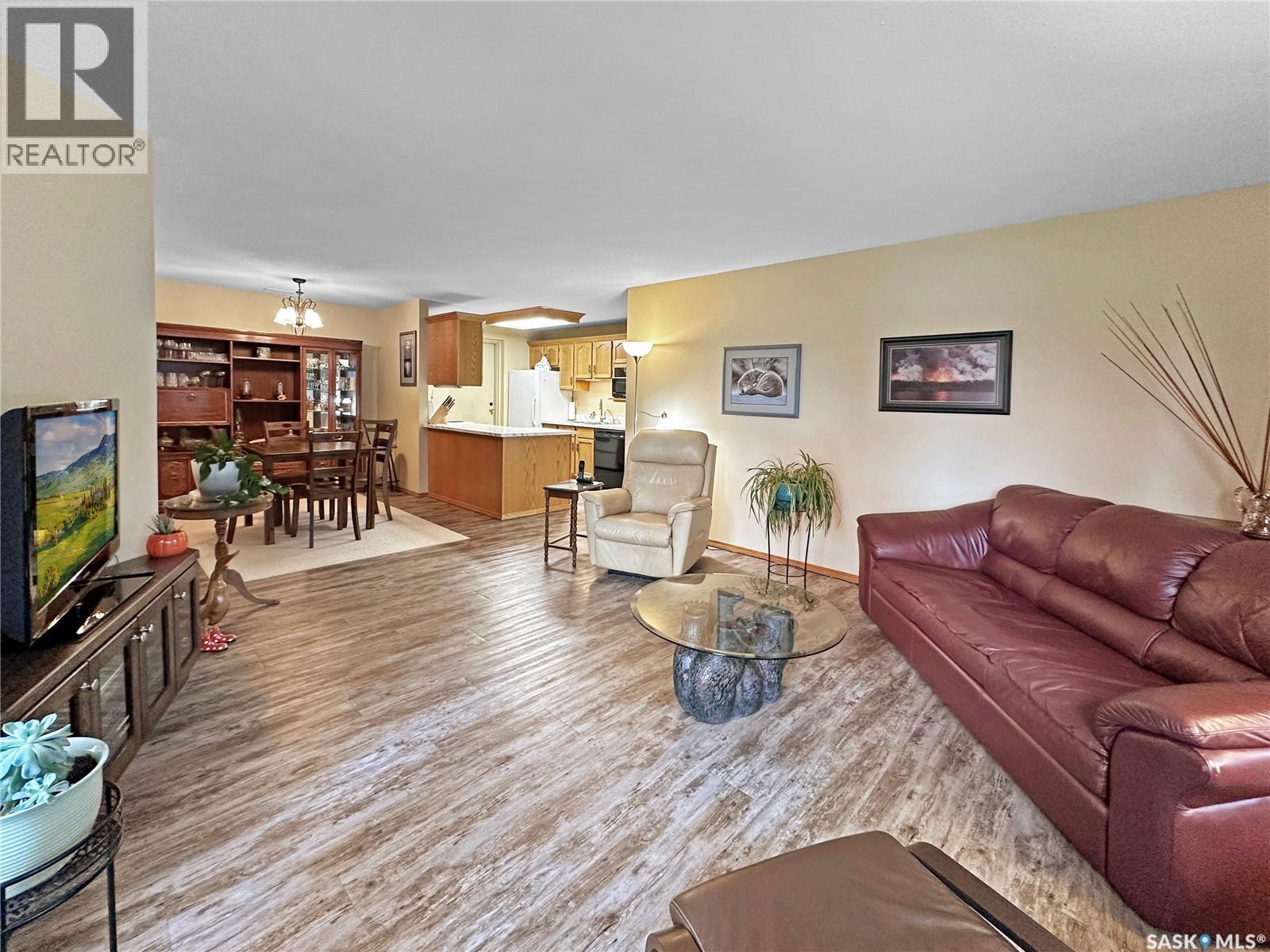 #A1 532 River STREET - 14