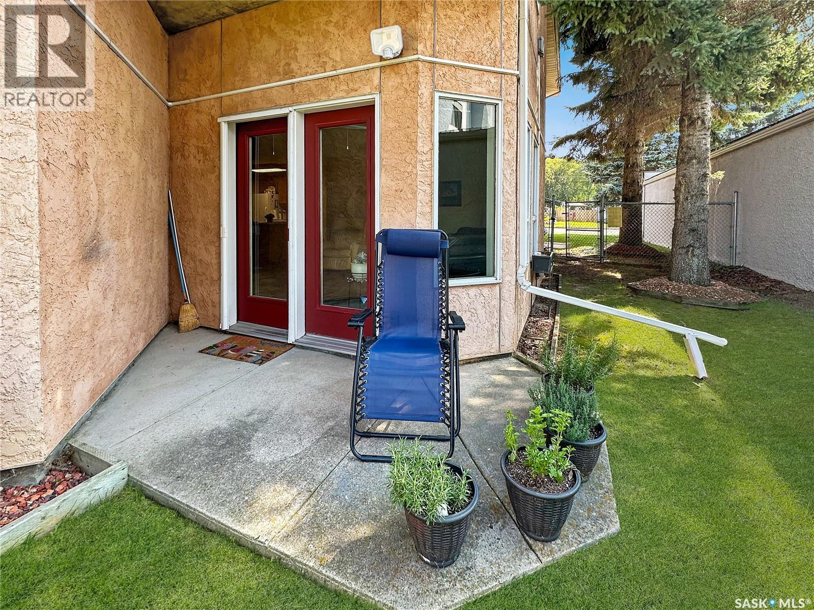 #A1 532 River STREET - 33