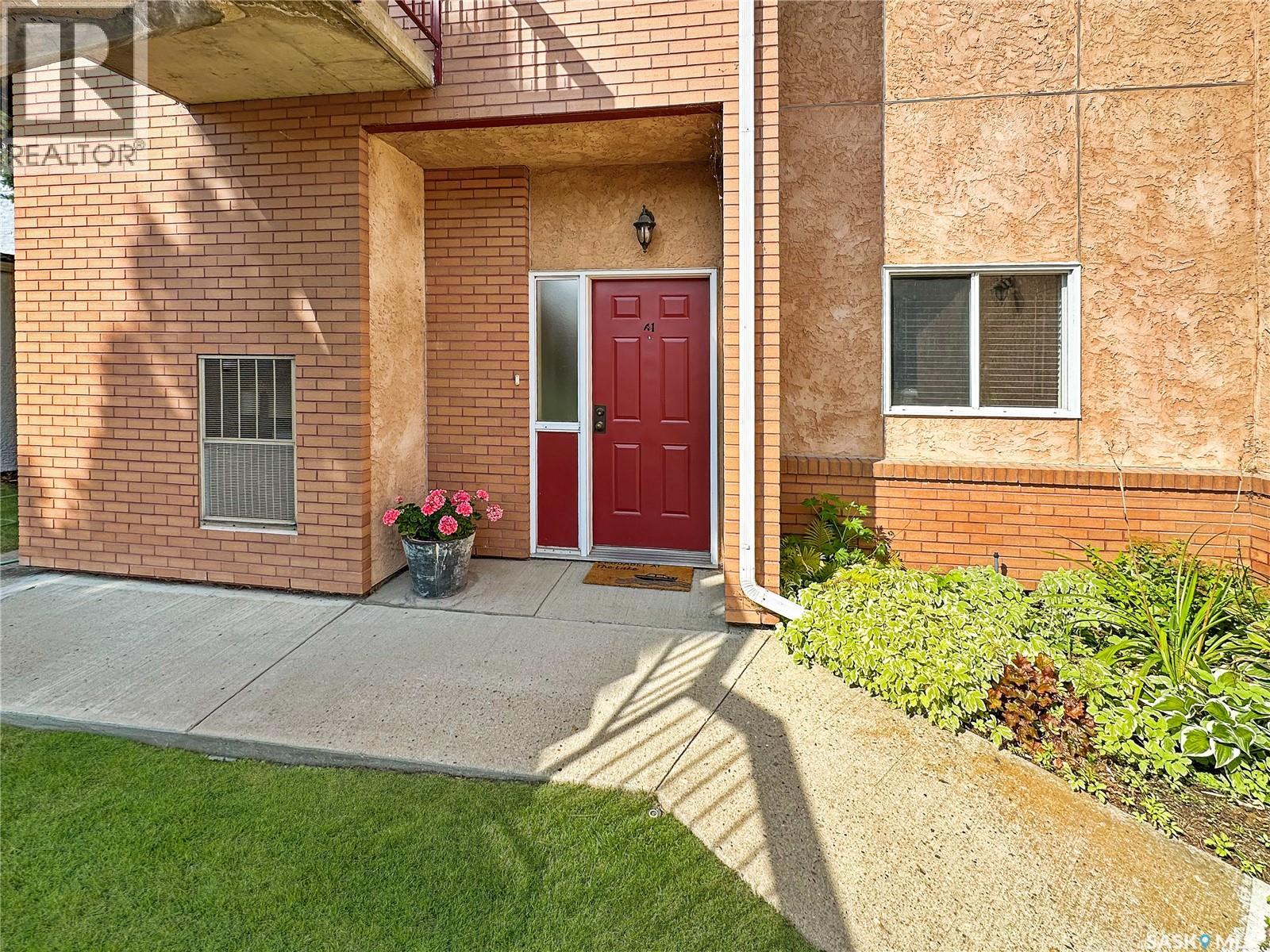 #A1 532 River STREET - 34