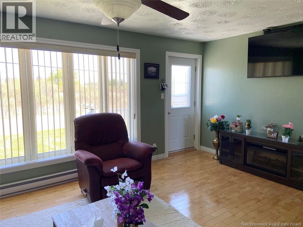 20 Sirois Road - 4