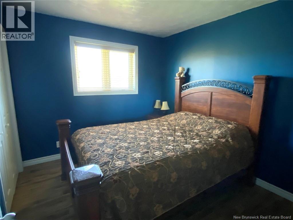20 Sirois Road - 5