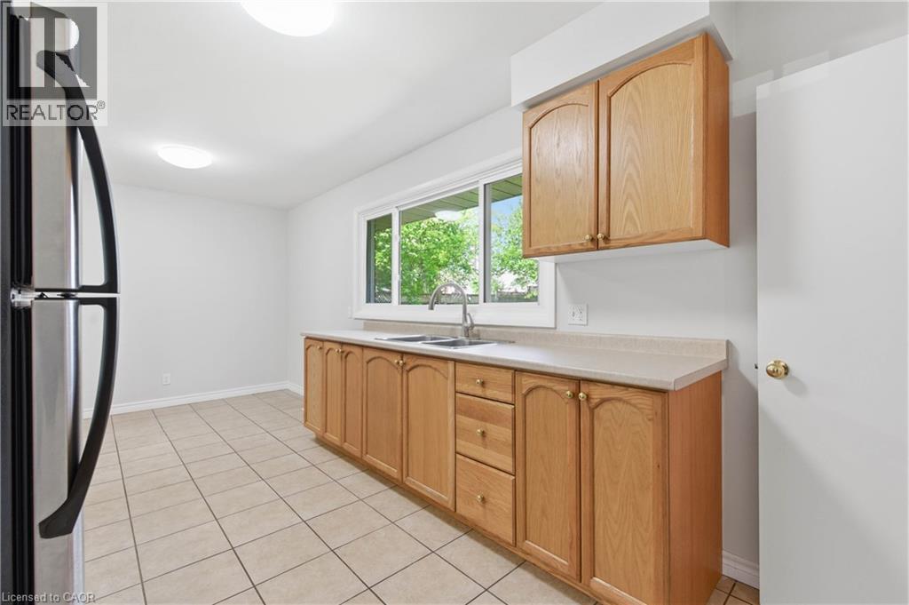19 TAYLOR Avenue - 13