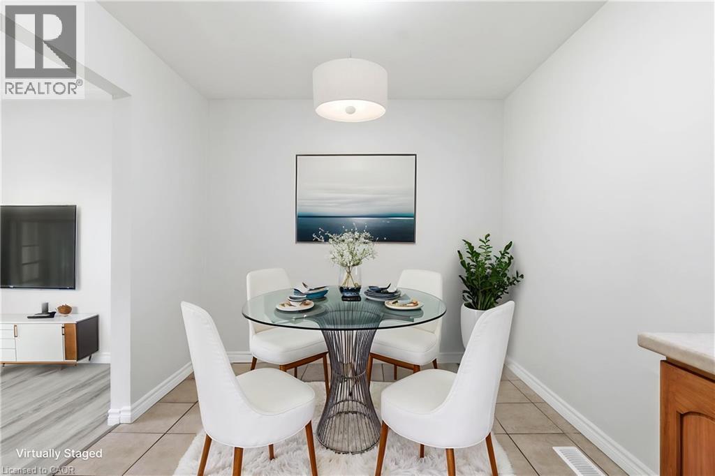 19 TAYLOR Avenue - 18
